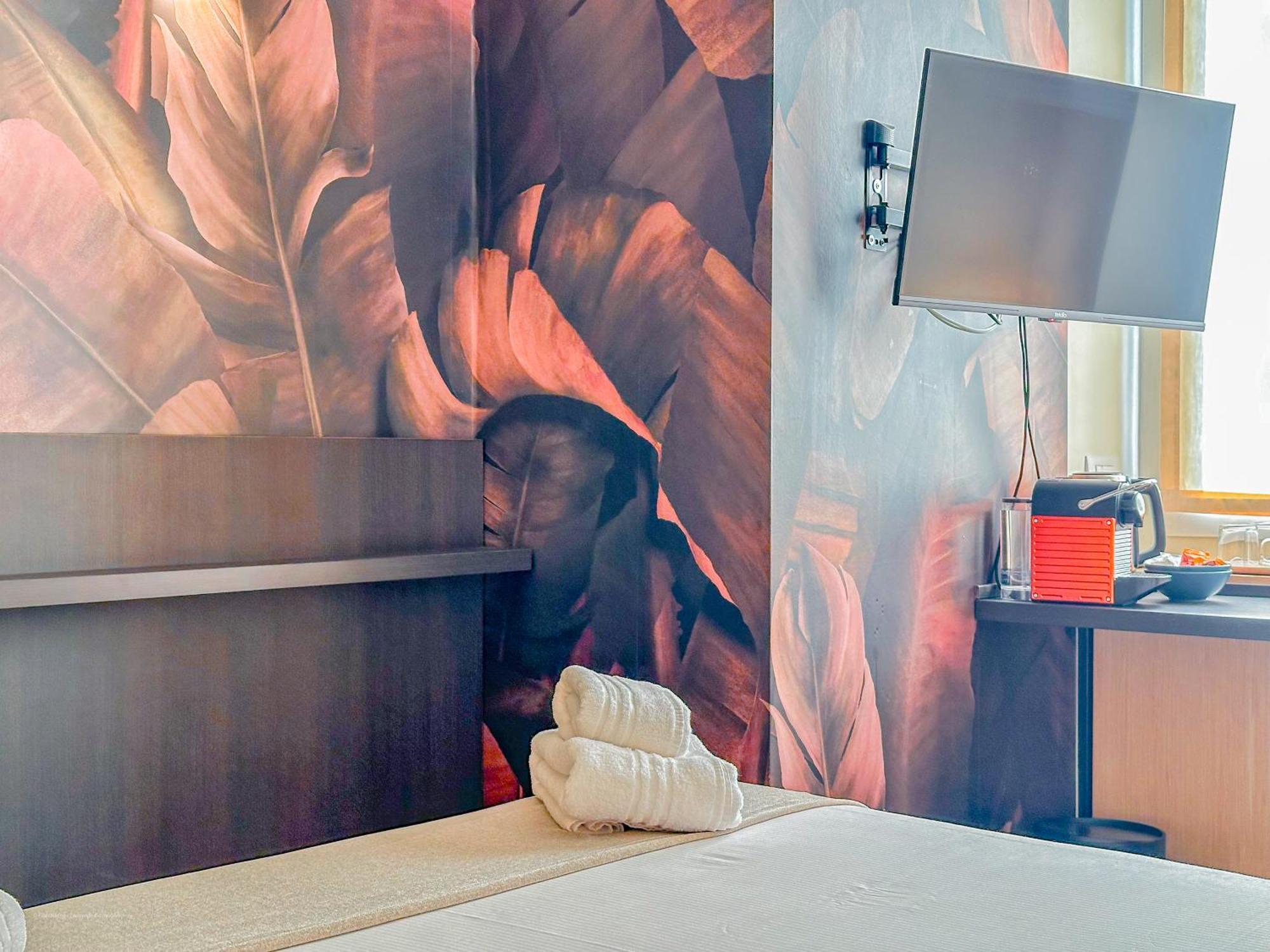Fontana Suites - 15 Min Dal Duomo Милан Номер фото